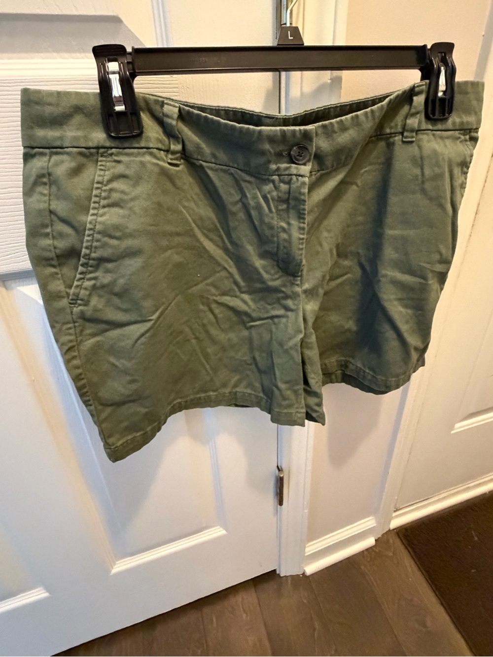 Women’s loft 6 inch Classic Olive Women's Cotton Shorts